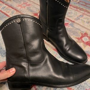 Frye Melissa Short Studded, EUC, 9.5